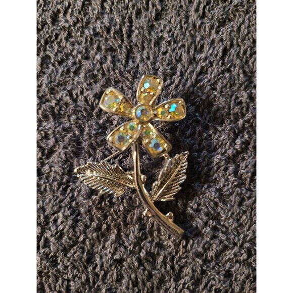 Vintage SARAH COVENTRY Accent Pin Brooch/Pendent Clear Rhinestone Mini Fleur AB - Picture 1 of 3